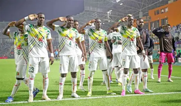 مالي تتغلب على جنوب افريقيا 2-0 بإدارة الحكم المصري محمد عادل