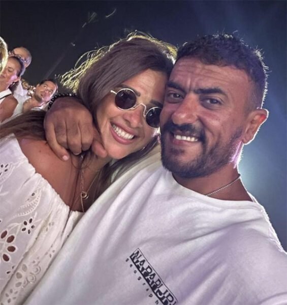 طلاق ياسمين عبد العزيز وأحمد العوضي بعد قصة حب وزواج 3 سنوات