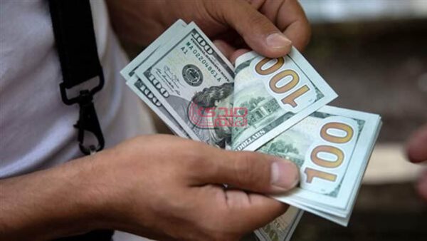 سعر الدولار اليوم أمام الجنيه المصري في البنوك والسوق السوداء