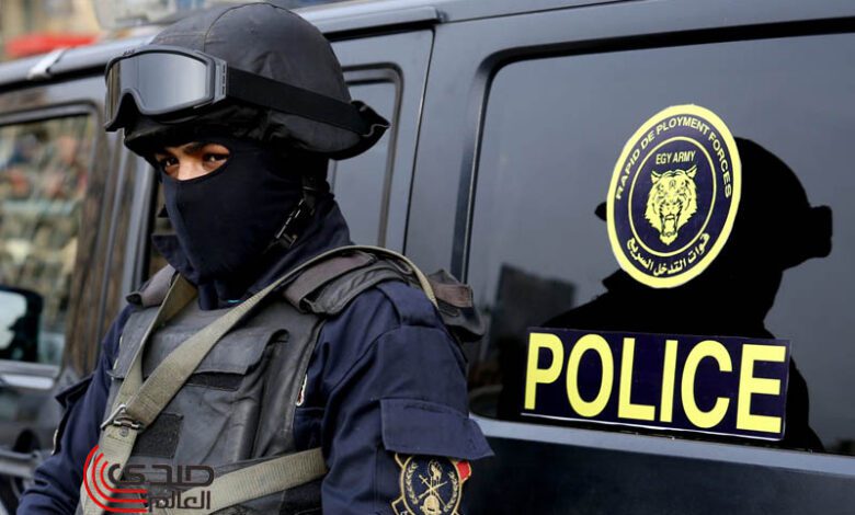 ضبط عصابة بمصر احترفت النصب عبر فيسبوك واستولت على 99 مليون جنيه