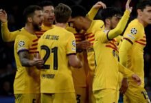 برشلونة تقتنص تعادلاً صعباً من نابولى في ذهاب دور الـ16 من دورى أبطال أوروبا