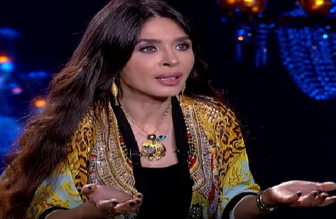 دينا: اتجوزت 9 مرات وعايزة أكسر رقم تحية كاريوكا