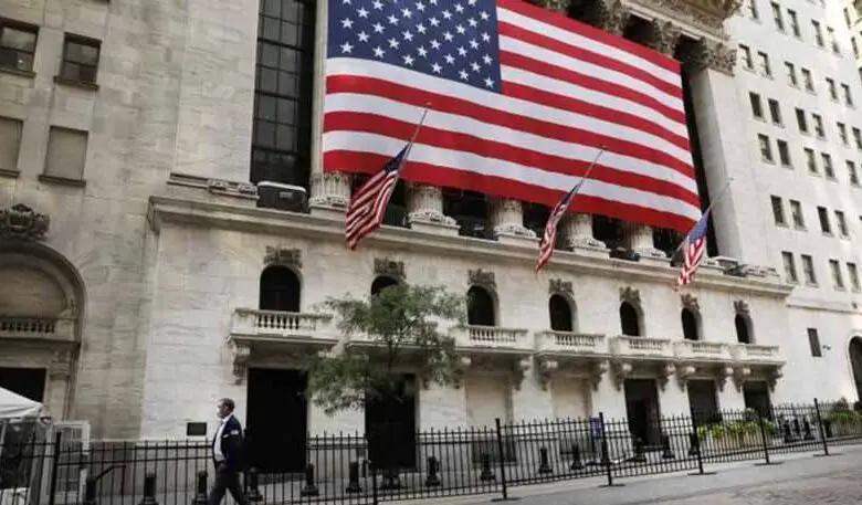 البنك المركزي الأمريكي يخفض سعر الفائدة 0.5% على الدولار لأول مرة منذ 4 سنوات