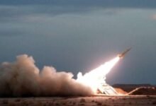 جماعة الحوثي: إطلاق صاروخ باليستي نحو قاعدة عسكرية في تل أبيب