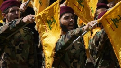 حزب الله يتراجع الي لبنان وقوات تغطي مكانه