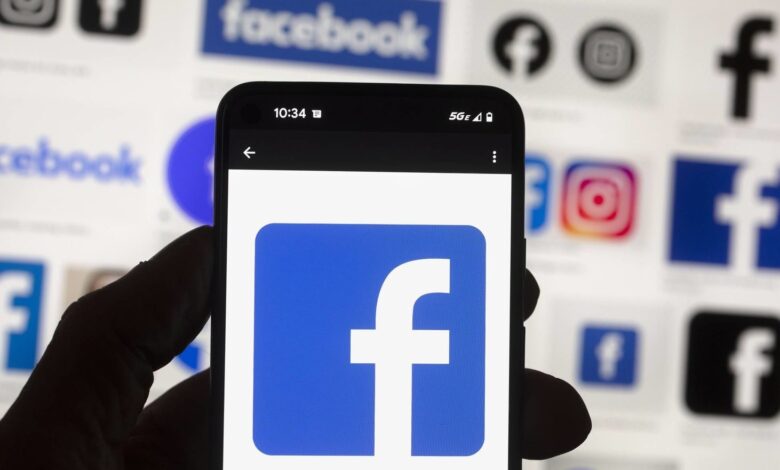 هيئة الاتصالات: حدوث خلل تقني في بعض صفحات فيسبوك
