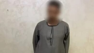 أب يقتل ثلاثة من أولاده ويصيب الرابعة في أسيوط