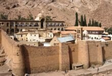 الآثار.. ترد على شائعات غلق دير سانت كاترين وطرد الرهبان