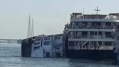 وزارة السياحة والآثار تكشف تفاصيل غرق فندق عائم في الأقصر