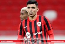 الأهلي يفاوض أشرف بن شرقي واللاعب يوافق بشكل مبدئي
