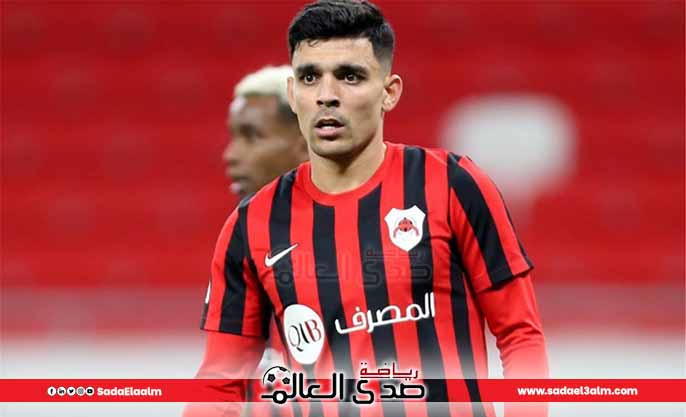 الأهلي يفاوض أشرف بن شرقي واللاعب يوافق بشكل مبدئي