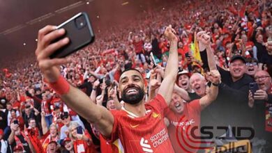 صلاح يقود ليفربول للتتويج بلقب الدوري الإنجليزي بالفوز على توتنهام بخماسية
