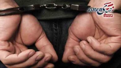 عاطلان يقتلان شابا و يلتقطان صور "سيلفي" بجوار جثمانه